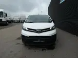 Toyota Proace Medium 1,6 D Base 95HK Van - 3