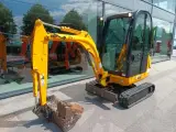 Jcb 8018 - 4