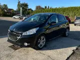 Peugeot 208 1,2 VTi Allure Sky - 2