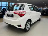 Toyota Yaris 1,0 VVT-i T2 - 5