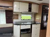 2012 - LMC Maestro 550 E   Velholdt LMC med enkeltsenge fra Hinshøj Caravan - 2