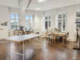 Lyst og højloftet kontor med central beliggenhed - 5