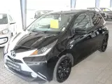 Toyota Aygo 1,0 VVT-i x-black - 3