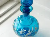 Gammel, blå glaskaraffel m bemaling - 3