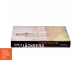 Fyrmesteren : kriminalroman (Klassesæt) af Camilla L&#228;ckberg (Bog) - 2