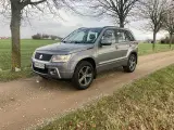 Suzuki Grand Vitara 2.0 Benzin Aut. KUN km 96.000  - 2