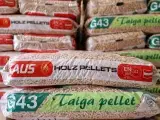Træpiller af bøg og gran i sække på 15 kg