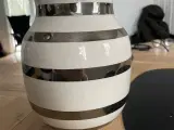 Kahler vase