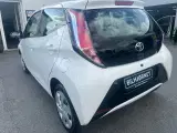 Toyota Aygo 1,0 VVT-i x-play x-touch - 4