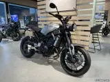 Yamaha XSR 900 - 2