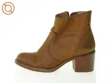 A.P.C. Anna cowboy boots (str. 35)