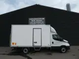 Iveco Daily 35S16 4100mm 2,3 D m/Alukasse med lift Hi-Matic 156HK Ladv./Chas. 8g Aut. - 2