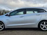 Hyundai i30 1,6 CRDi 110 Comfort CW Eco - 3