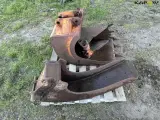 - - - Skovle - 4