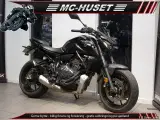 Yamaha MT-07 Pure - 2