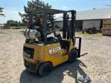 Truck Caterpillar GP15 - 3