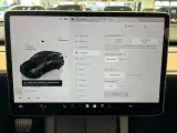 Tesla Model Y  Long Range AWD - 4
