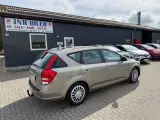 Kia Ceed 1,6 CRDi 128 Exclusive Fashion SW - 5