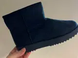 Bløde dejlige bamsestøvler i sorte, blå og grå - 2