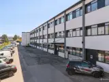 Alsidig ejendom med en bred vifte af virksomheder - 3