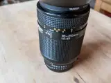 Nikon Nikkor 70-210mm f/4-5.6 AF-D FX objektiv 