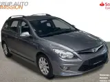 Hyundai i30 Cw 1,6 CRDi Classic Sense Plus 90HK Stc 6g - 2