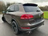 VW Touareg 4,2 V8 TDi R-line aut. 4Motion BMT Van - 4