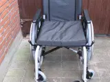 Letvægts Kørestol Som ny - 2