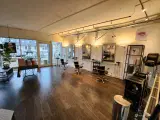 Frisør Saloon inkl. inventar udlejes. moderne og klar til overtagelse. - 5