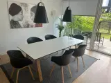Andersen Furniture T1 spisebord + Haystole