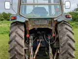 Ford 7700 - 4