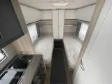 2024 - Hobby De Luxe 460 LU   Lækker enkelsengsvogn og rundsidegruppe fra Hinshøj Caravan - 4