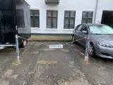 Parkerings plads 100 meter fra Odense Banegård - 3