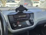VW e-Up!   - 4