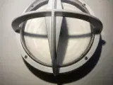 Stor hvid Piratlampe fra Nordisk Solar