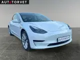 Tesla Model 3  Standard Range+ RWD - 4