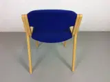 Duba konferencestol i bøg, med blå sæde og ryg - 4