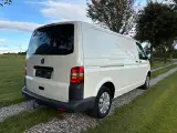 VW Transporter 2,5 TDi 130 Kassevogn lang Nysynet - 3