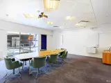 Velbeliggende kontor og showroom/værksted i stor ejendom - 5
