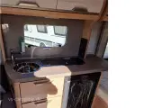 2024 - Knaus Südwind 450 FU "60 Years"   LÆKKER CAMPINGVOGN I DE NYE INNOVATIVE FARVER. - 2
