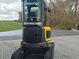 New Holland E25D - 4