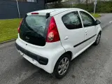 Peugeot 107 1,0 Urban - 4