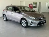 Toyota Auris 1,6 T2+ - 2