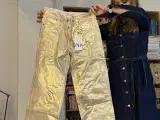 Guld bukser fra zara