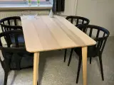 Spisebord med 4 stole