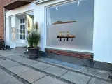 Smukkeste lokale på Strandvejen i Skovshoved. - 2