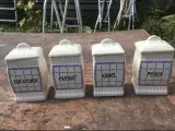 Krydderi krukker