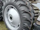 Massey Ferguson   hjul 12,4X32 - 2