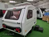 2024 - Vega 295 ET   KULT CAMPINGVOGN, SOM MÅ TRÆKKES AF DE FLESTE BILER. - 2