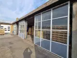 Separat lagerhal med køkken og toilet - 5